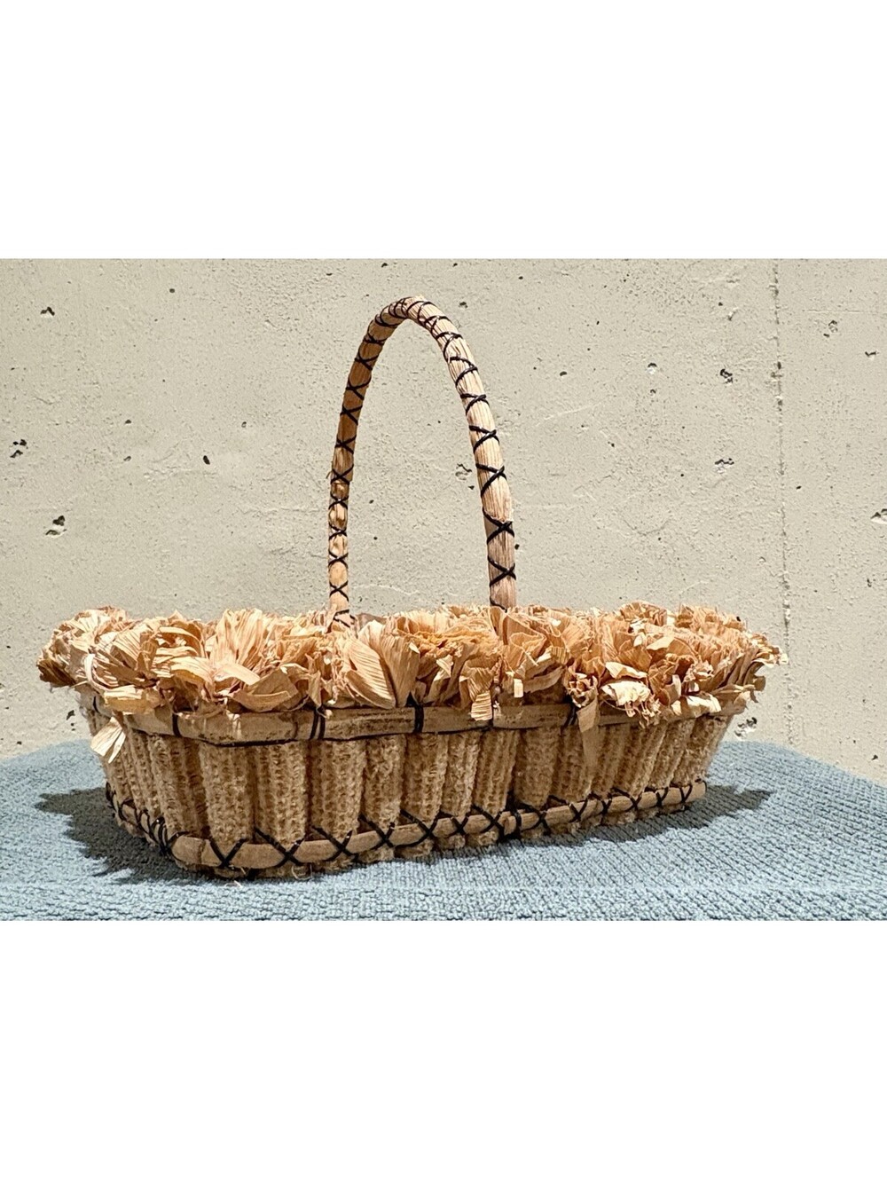 Handcrafted Rustic Corn Husk Decorative Basket with Handle
